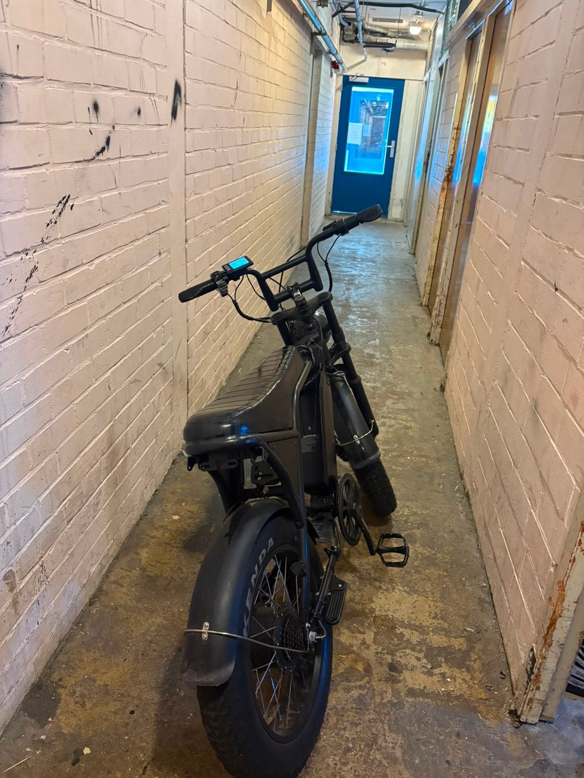 Stoere Fatbike E-bike - Slechts 243 km gereden!, Zo goed als nieuw, 51 tot 55 cm, 50 km per accu of meer, Ophalen