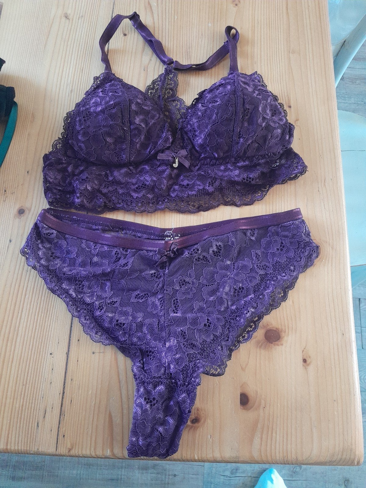 Lingerie set bh en slip maat 75D en S 1x gedragen, Ophalen of Verzenden, Setje