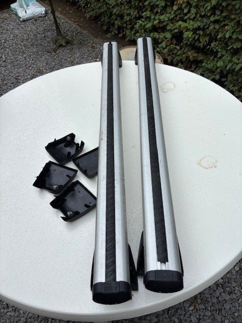 Dakdragers model PA6 GF 30 ( verstelbaar, Ophalen, Gebruikt