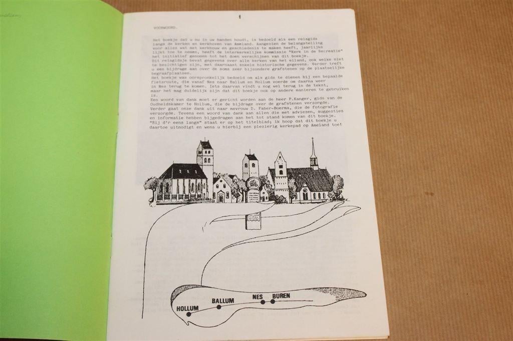 Rij d'r Eens Langs — Reisgids Amelander Kerken & Zerken 198, Boeken, Geschiedenis | Stad en Regio, Ophalen of Verzenden, Gelezen