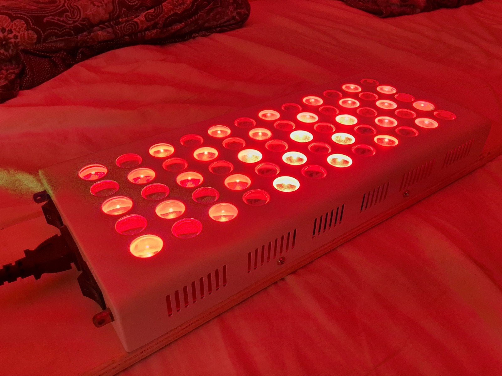 Infrarood LED therapie lamp en houder, rood & near-infrarood, Witgoed en Apparatuur, Persoonlijke-verzorgingsapparatuur, Ophalen of Verzenden