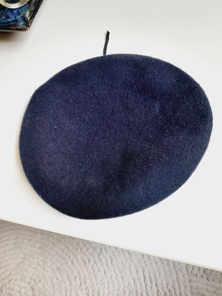 Britse Militaire Beret Baret donkerblauw maat 60 cm, Ophalen of Verzenden, Nieuw, 60 cm (XL, 7½ inch) of meer