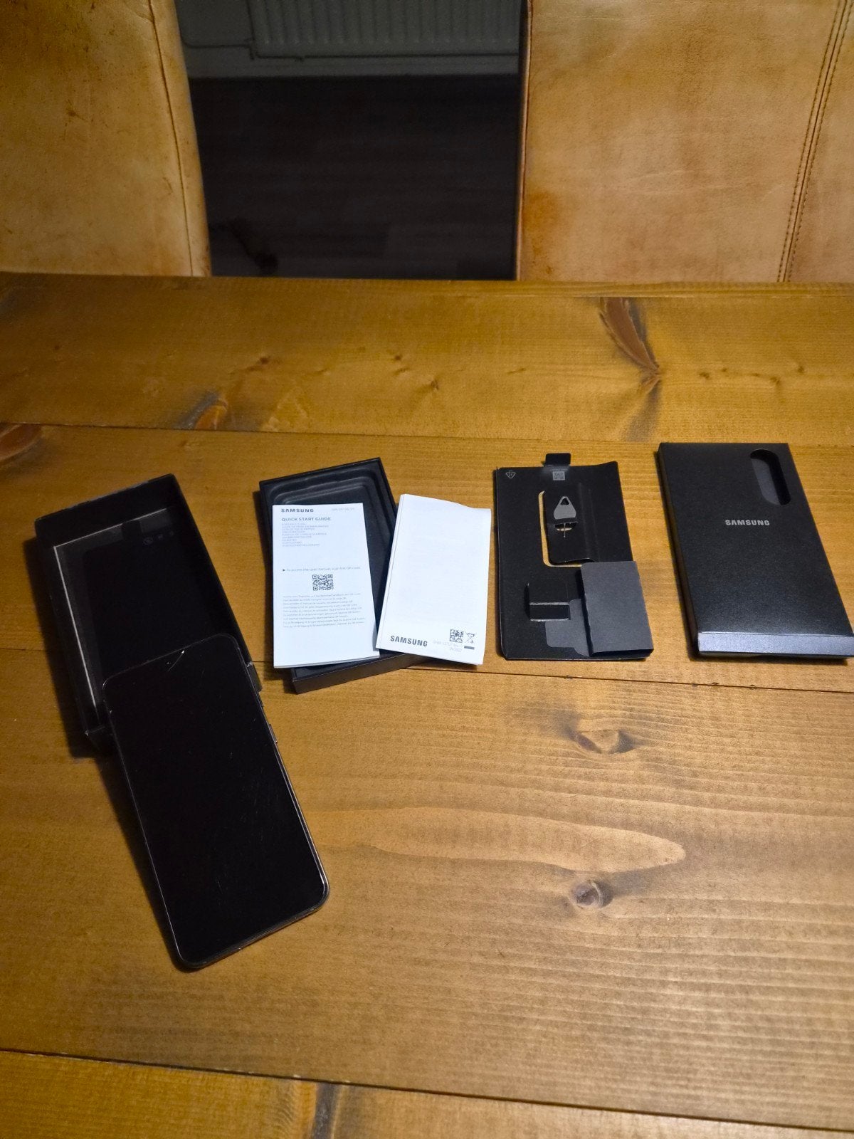 Samsung S23 128GB - Zeer nette staat met accessoires
