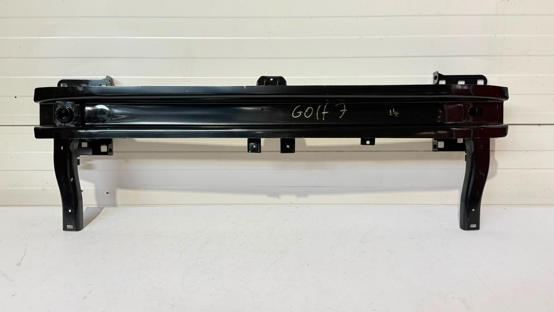 Volkswagen Golf 7 voor bumperbalk, Auto-onderdelen, Gebruikt, Volkswagen AG, Berliner Ring 2
38440  Wolfsburg, DE, Volkswagen