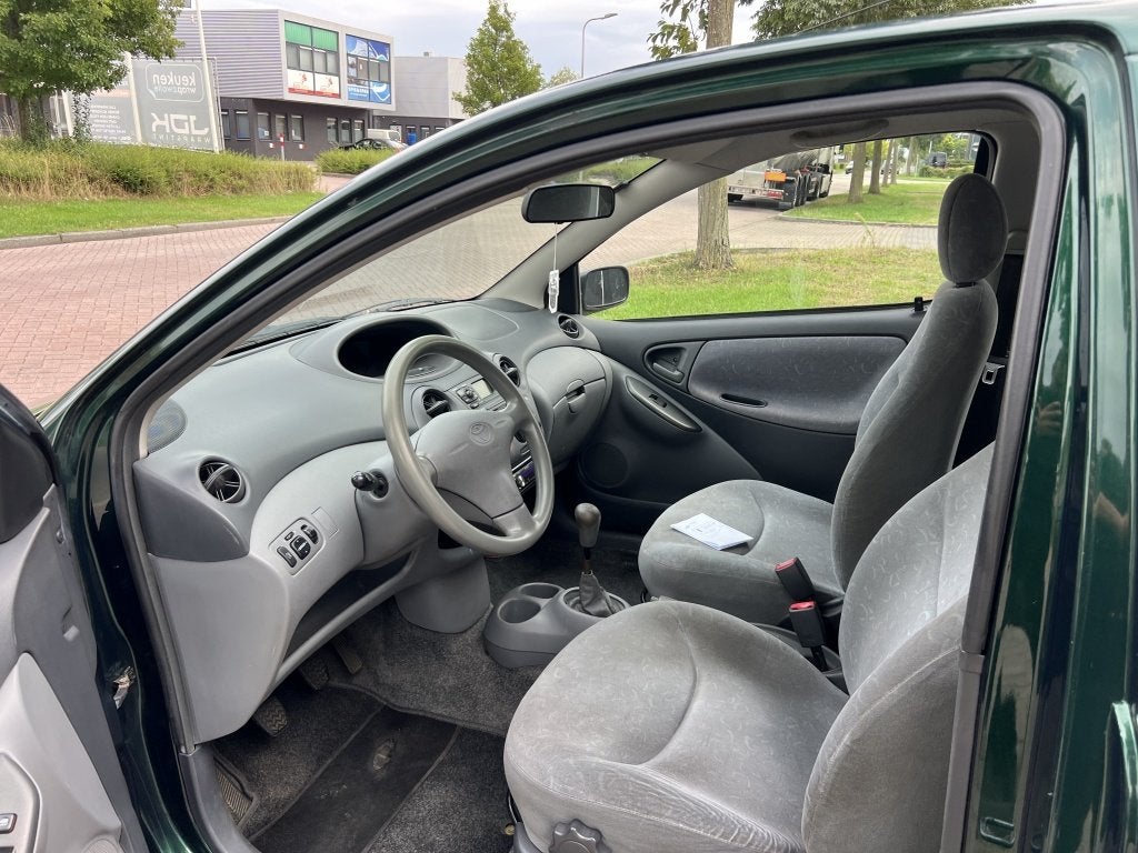 Toyota Yaris 1.3-16V |APK 21-07-2027 (bj 2000), foto 9