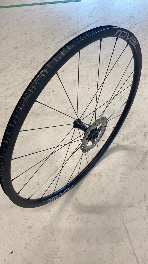 Te koop gebruikt Roval SLX 24 voorwiel, Fietsen en Brommers, Fietsonderdelen, Wiel, Ophalen of Verzenden, Zo goed als nieuw, Aluminium