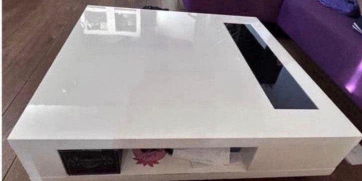Kuka Salontafel, Ophalen
