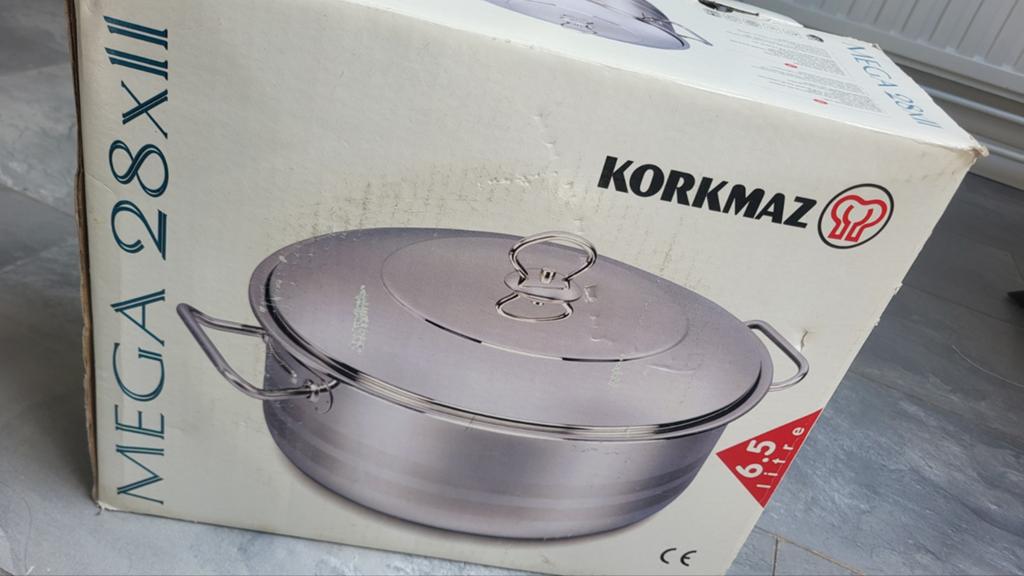 Korkmaz Mega 28x11 RVS Kookpan - 6.5 Liter, Ophalen of Verzenden, Gebruikt, Rvs, Kookpan of Snelkookpan