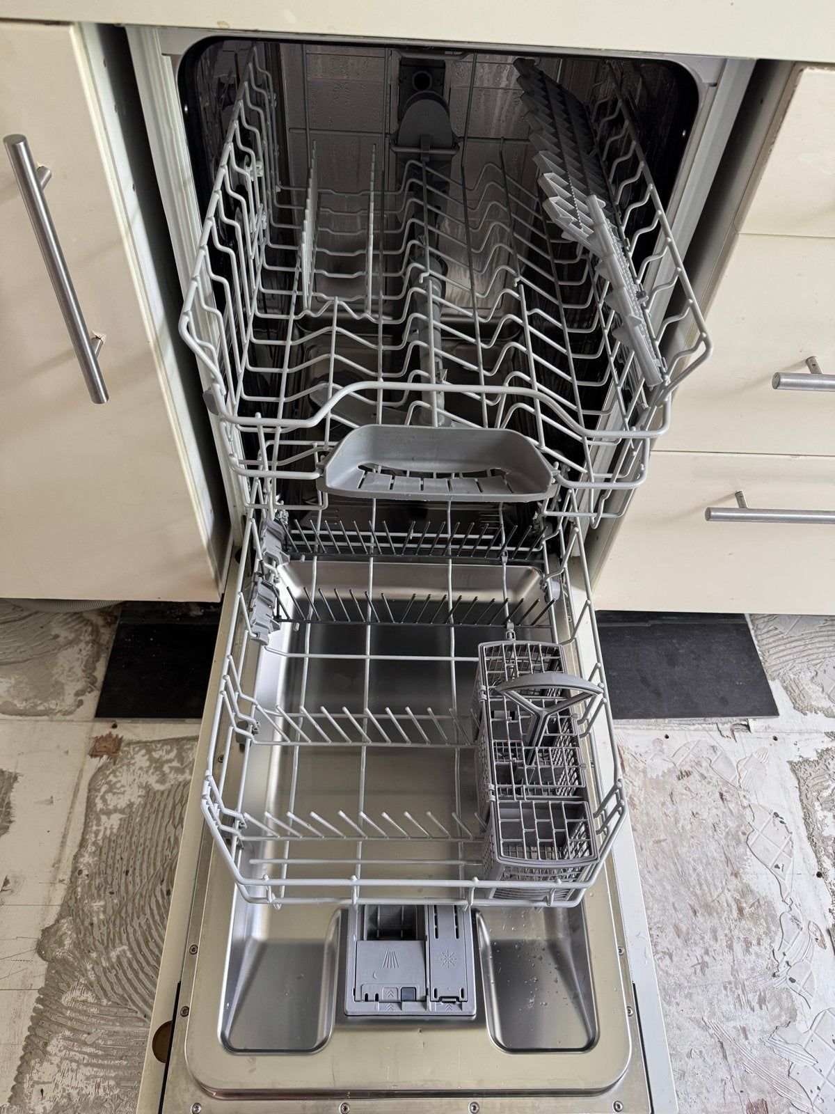 Bosch built‑in dishwasher – in good condition, Witgoed en Apparatuur, Vaatwasmachines, Gebruikt, Inbouw, 85 tot 90 cm, 60 cm of meer