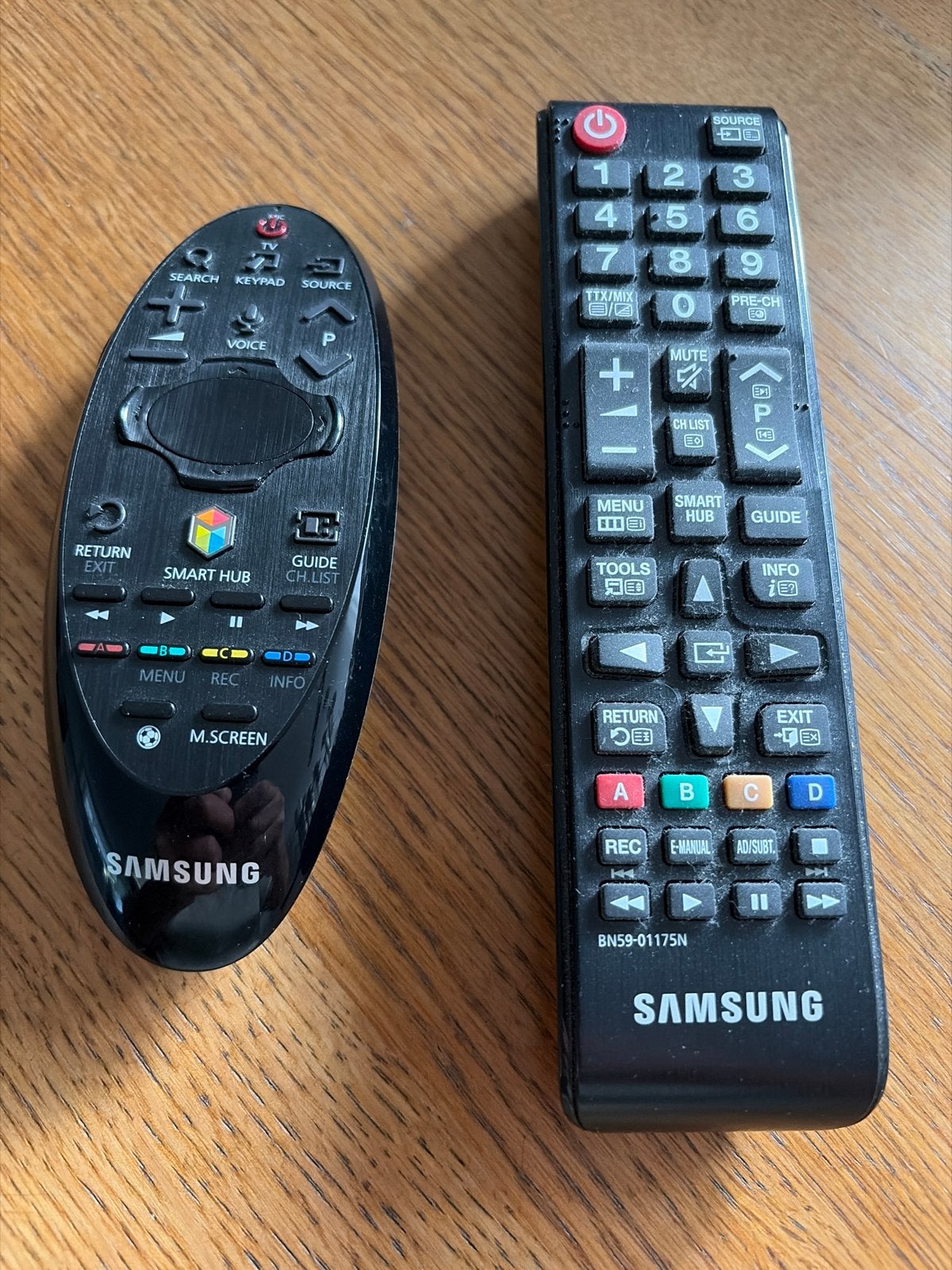 Twee Samsung afstandsbedieningen voor Smart TV's, Gebruikt, Tv, Ophalen of Verzenden, Origineel