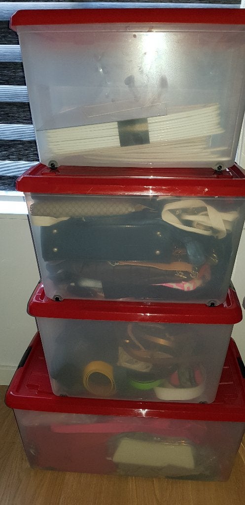4 plastic opbergboxen rood deksel boxen verhuisdozen dozen, Doe-het-zelf en Verbouw, Kratten en Dozen, Ophalen, Gebruikt, Bak of Kist