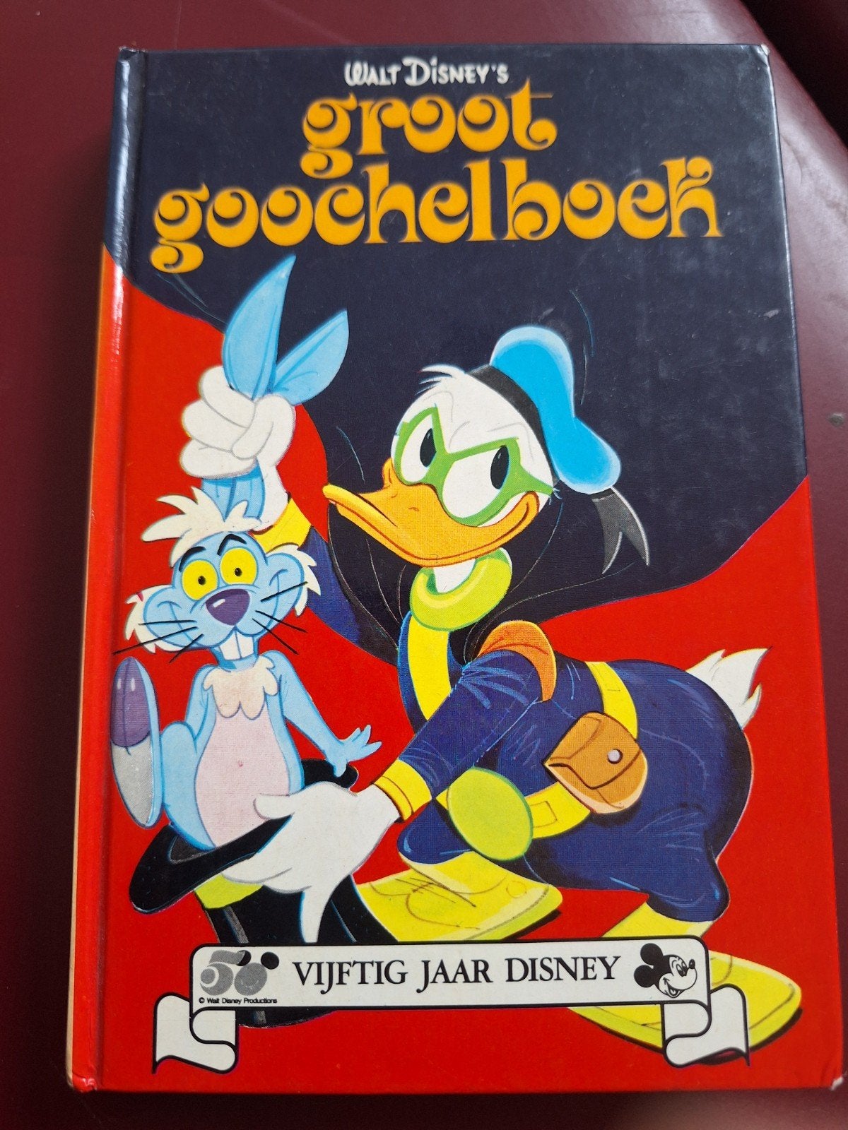 Groot goochelboek collectors item Donald Duck walt Disney, Boeken, Eén stripboek, Ophalen of Verzenden