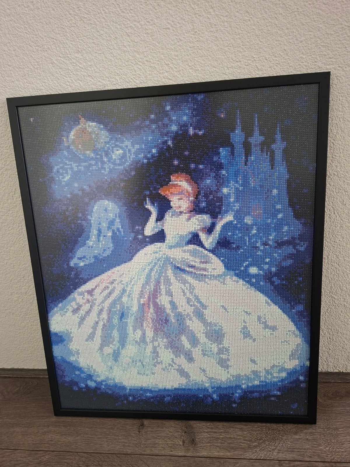 Ingelijste Diamond Painting Assepoester 52x62cm, Kunststof, Met afbeelding, Ingelijst werk, Zo goed als nieuw