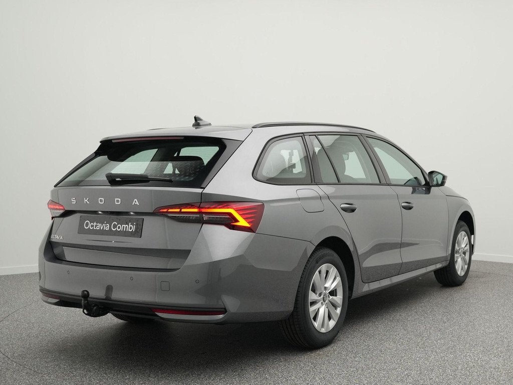 Skoda Octavia combi Business Edition 1.5 TSI | Trekhaak, Auto's, Skoda, Voorwielaandrijving, Stof, 1498 cc, Euro 6
