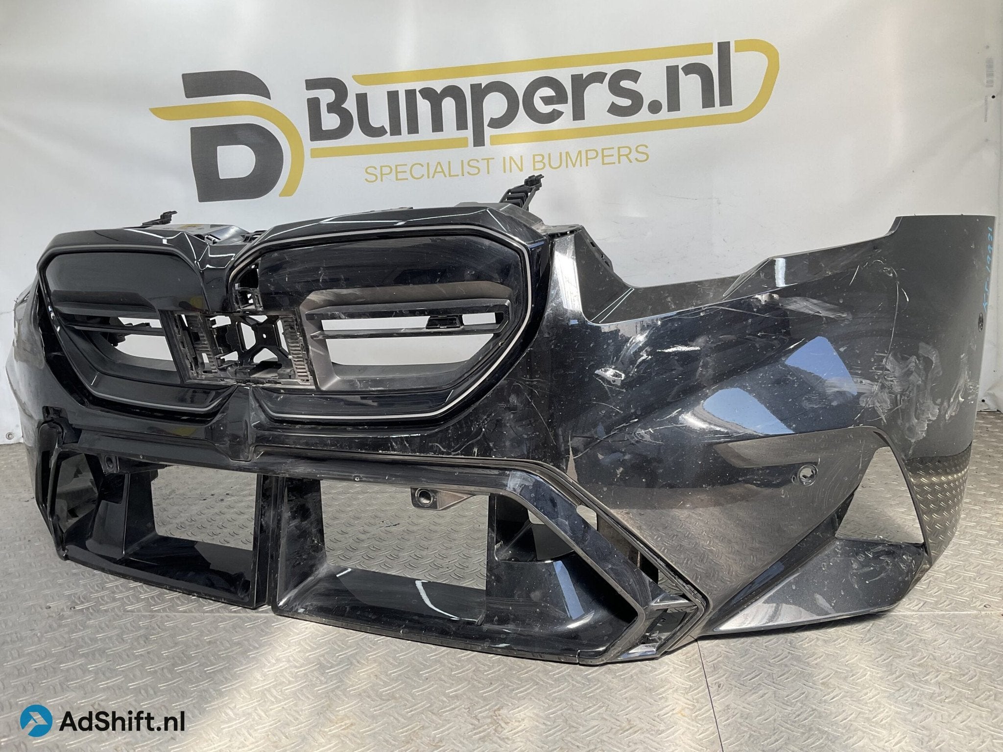 Bumper BMW 5 serie M5 G90 2024-2026 LED GRILL 51118084983 Vo, Bumper