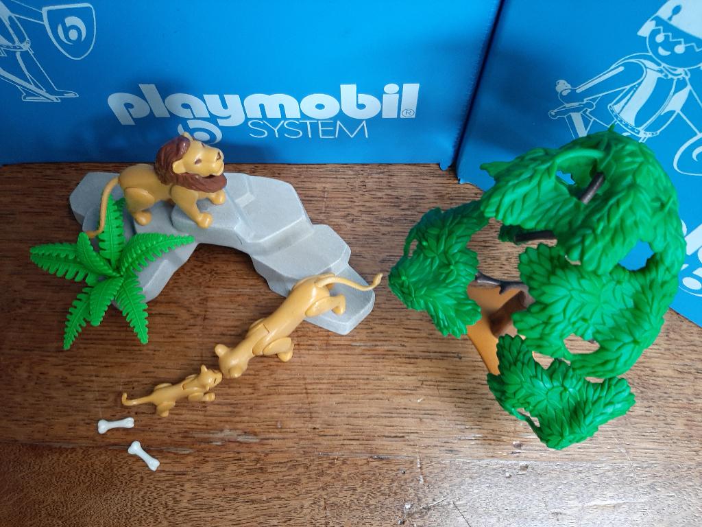 wild life safari dierentuin 3239 leeuwen rots boom 100%, Kinderen en Baby's, Speelgoed | Playmobil, Ophalen of Verzenden, Zo goed als nieuw