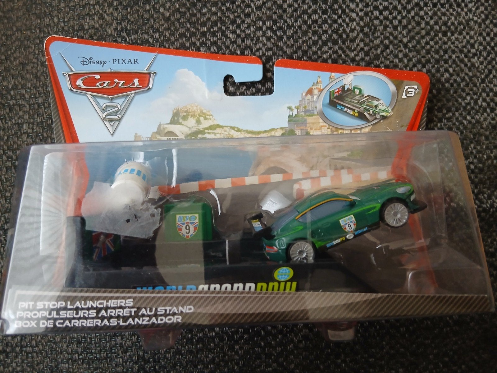 Disney cars 2 , pit stop launcher nigel gearsley, Ophalen of Verzenden, Nieuw