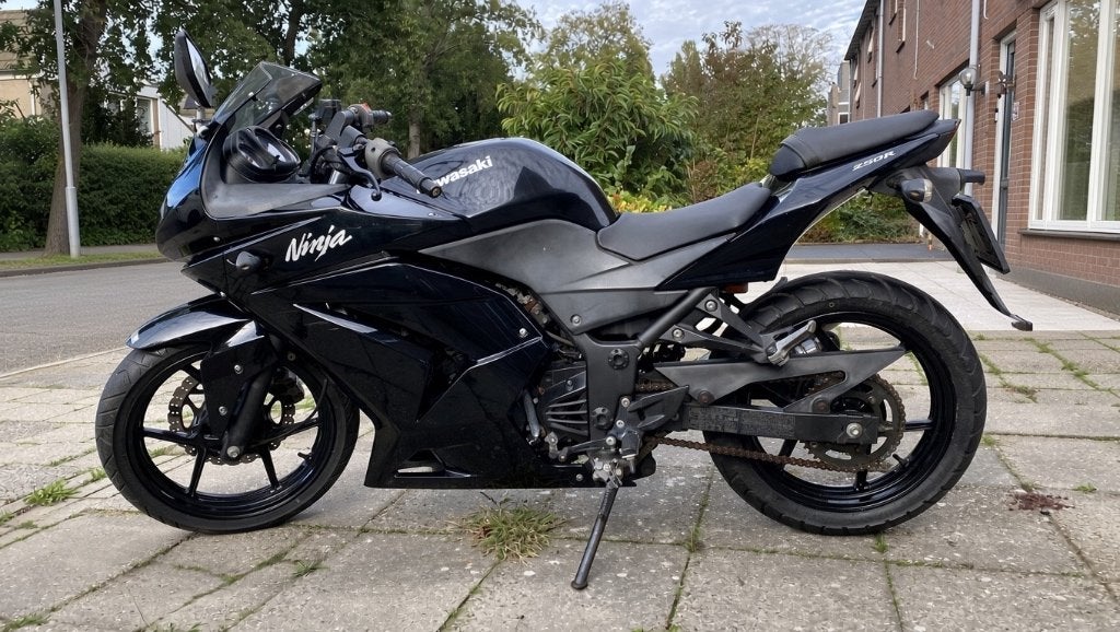Kawasaki Ninja 250R 2009 – slechts 17.300 km, Ophalen, Minder dan 500 stukjes, Gebruikt