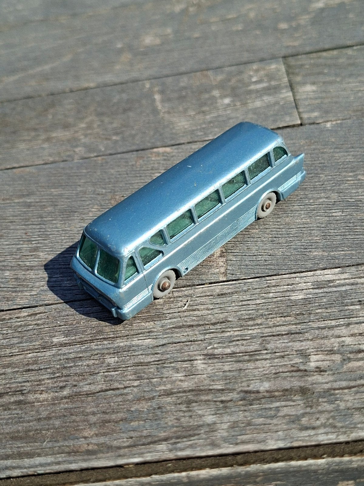 Lelyland Royal Tiger Coach "By Lesney" klein oud busje, Ophalen of Verzenden