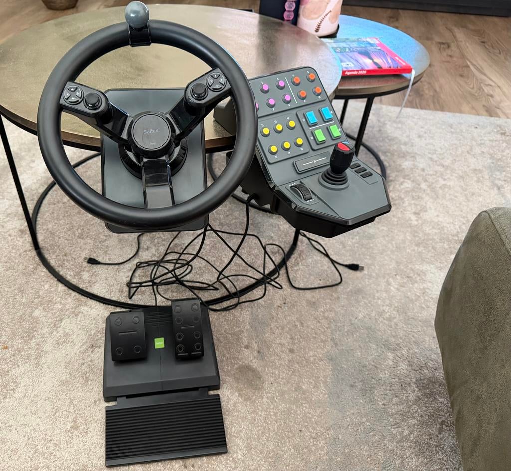 Saitek stuurwiel, pedalen en bedieningspaneel, Gebruikt, 1 speler, Eén computer, Ophalen of Verzenden