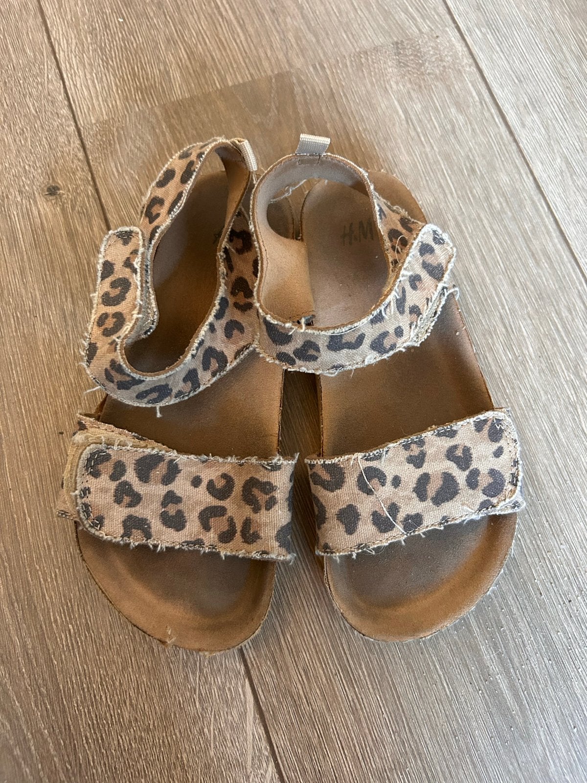H&M Leopard Print Sandalen Maat 28, Gebruikt, Meisje, Schoenen, Ophalen of Verzenden