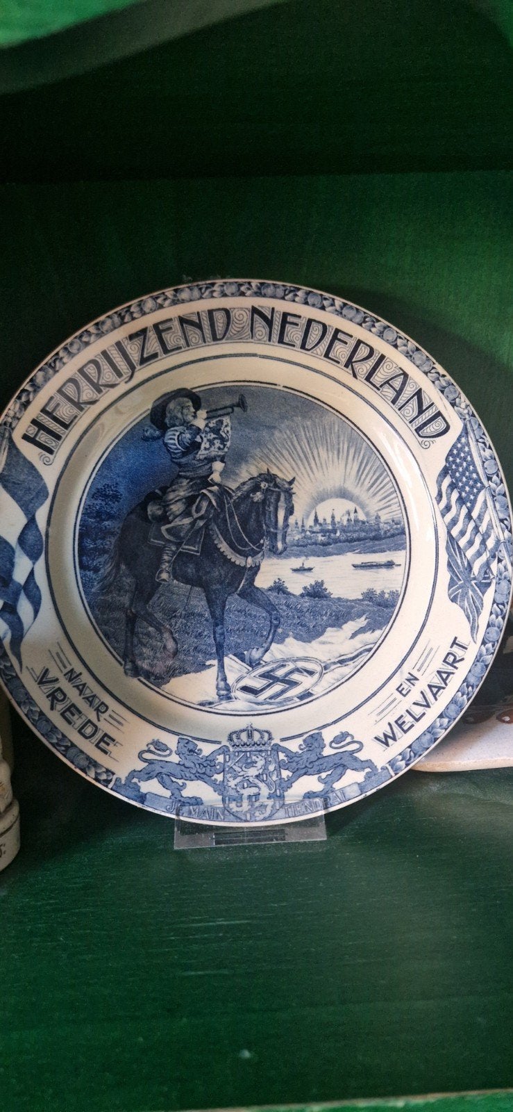 herdenkings bord met standaard, Ophalen, Landmacht, Nederland