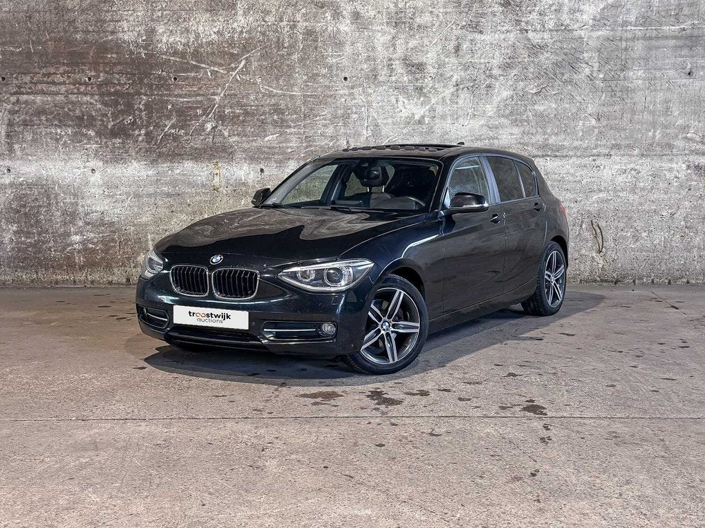 BMW 125d High Executive 1-serie 215pk 2014 Automaat, PZ-573-, Auto's, Euro 5, Achterwielaandrijving, 4 cilinders, Zwart