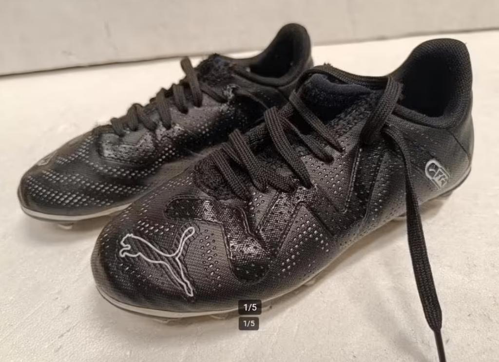 Puma voetbalschoenen maat 29 (17,5cm), Sport en Fitness, Voetbal, Gebruikt, Maat XS of kleiner, Schoenen, Ophalen of Verzenden