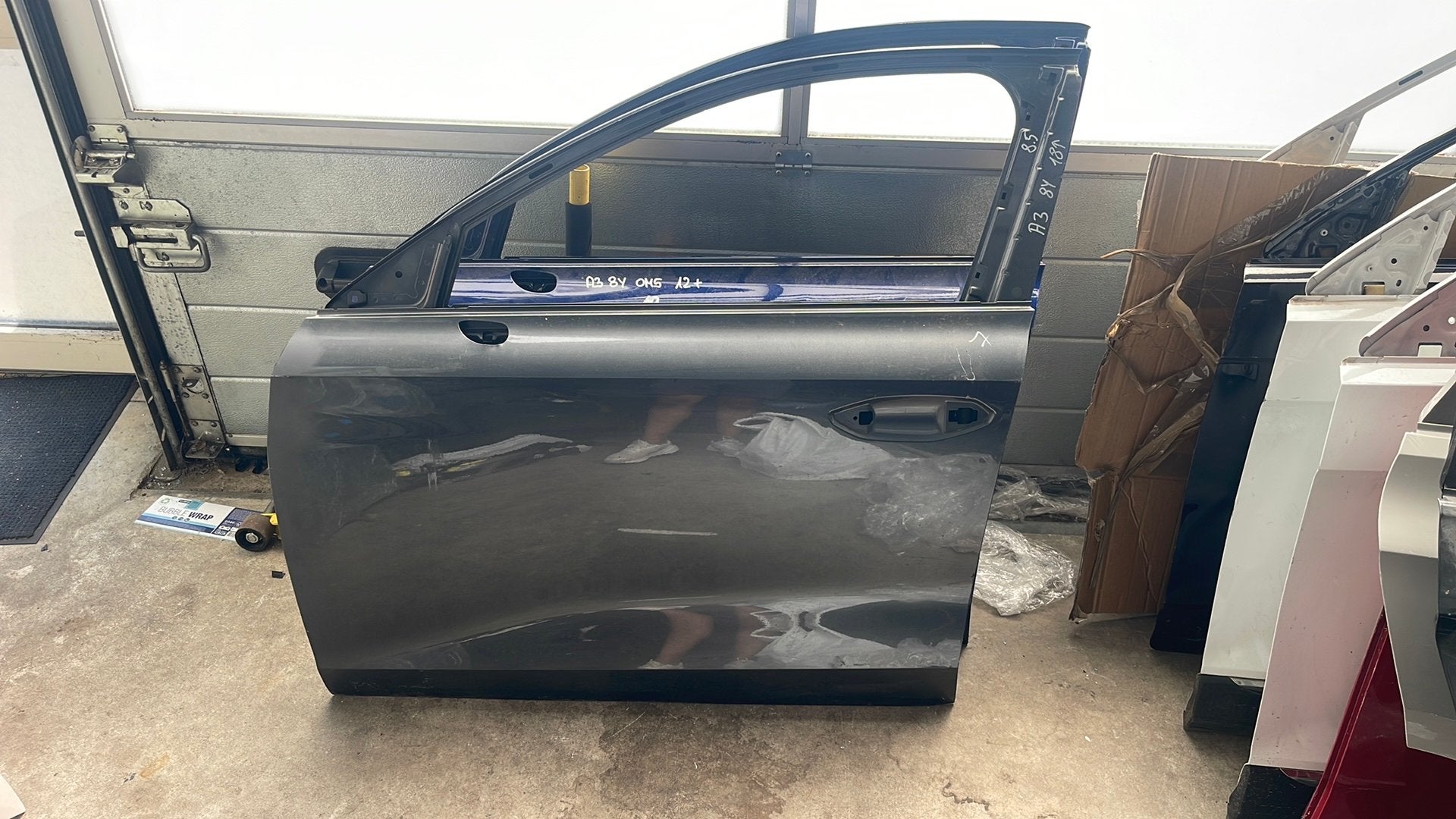 Audi a3 8Y links voor portier deur, Ophalen of Verzenden