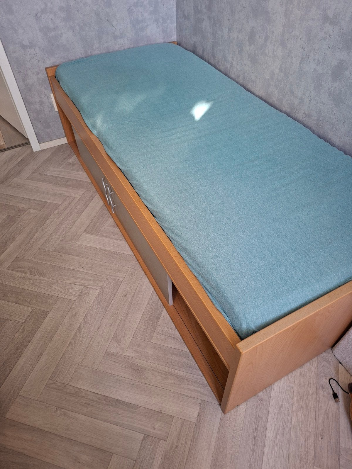 Eenpersoonsbed voor een kleinere kamer (190 bij 80 matras), Ophalen, Gebruikt, Eenpersoons, Wit