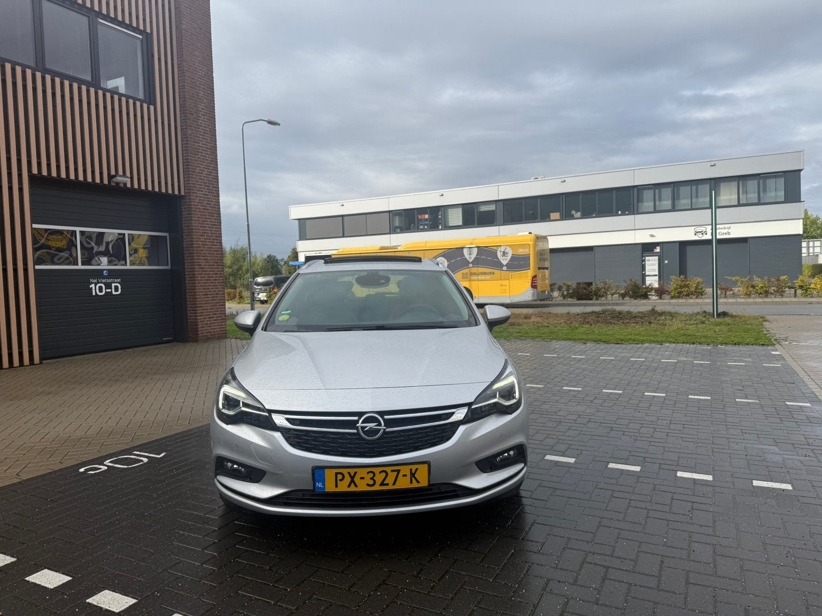 Opel Astra 1.6 Cdti 81KW Sports Tourer PANO 2017 Grijs, Auto's, Voorwielaandrijving, 4 cilinders, Origineel Nederlands, 140 €/maand
