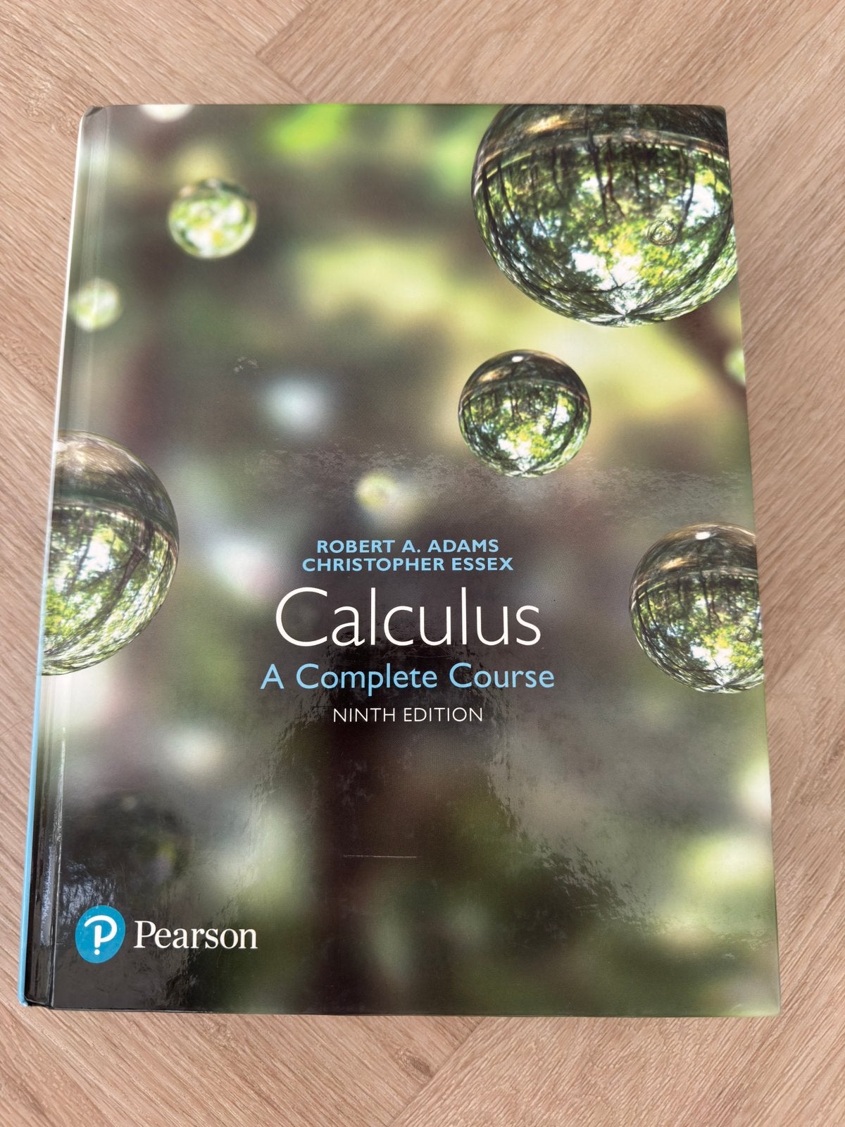 Calculus a complete course 9e editie, Ophalen of Verzenden, Beta, Zo goed als nieuw, WO