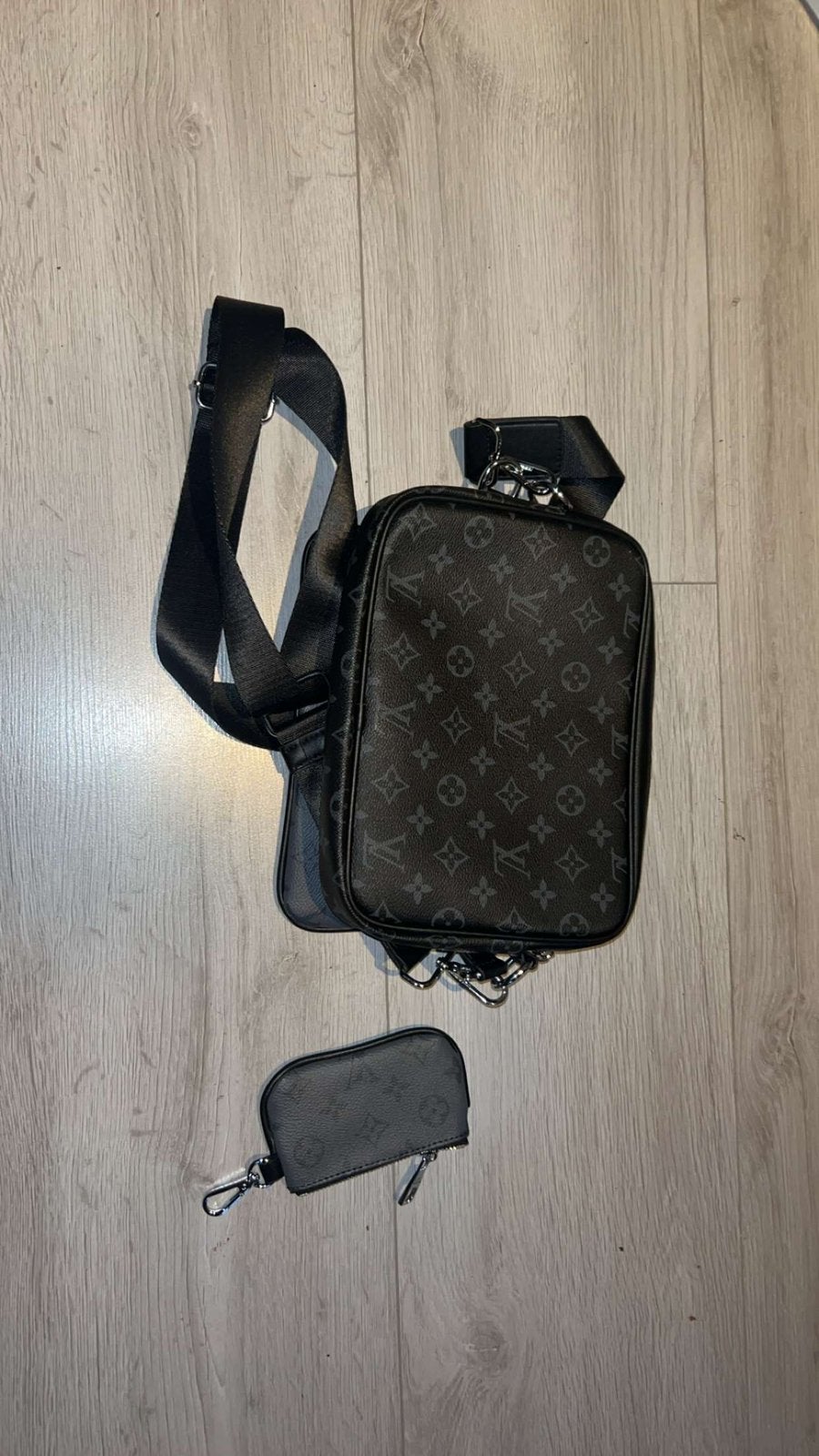 Lv tas nieuwe 1 keer gebruikt vond hem niet mooi, Ophalen of Verzenden, Zo goed als nieuw, Switch
