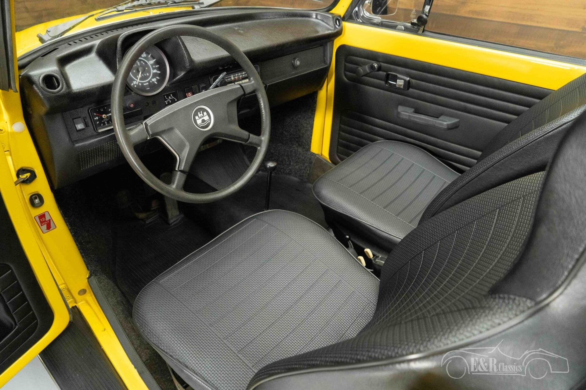 Volkswagen Kever Cabriolet | Gerestaureerd | 1978, Auto's, Achterwielaandrijving, Zwart, Cabriolet, Geel