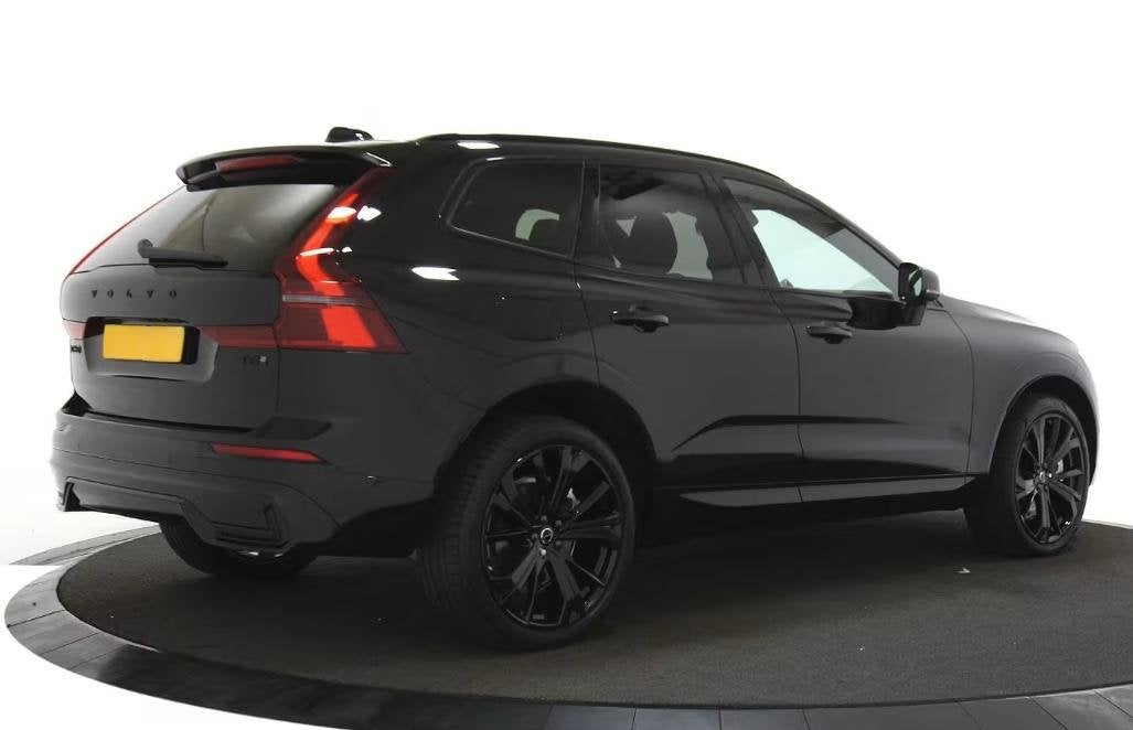 Volvo XC60 2.0 T8 Plug-in Hybrid AWD Ultra Black Edition | L, Auto's, Gebruikt, Euro 6, 4 cilinders, 180 min