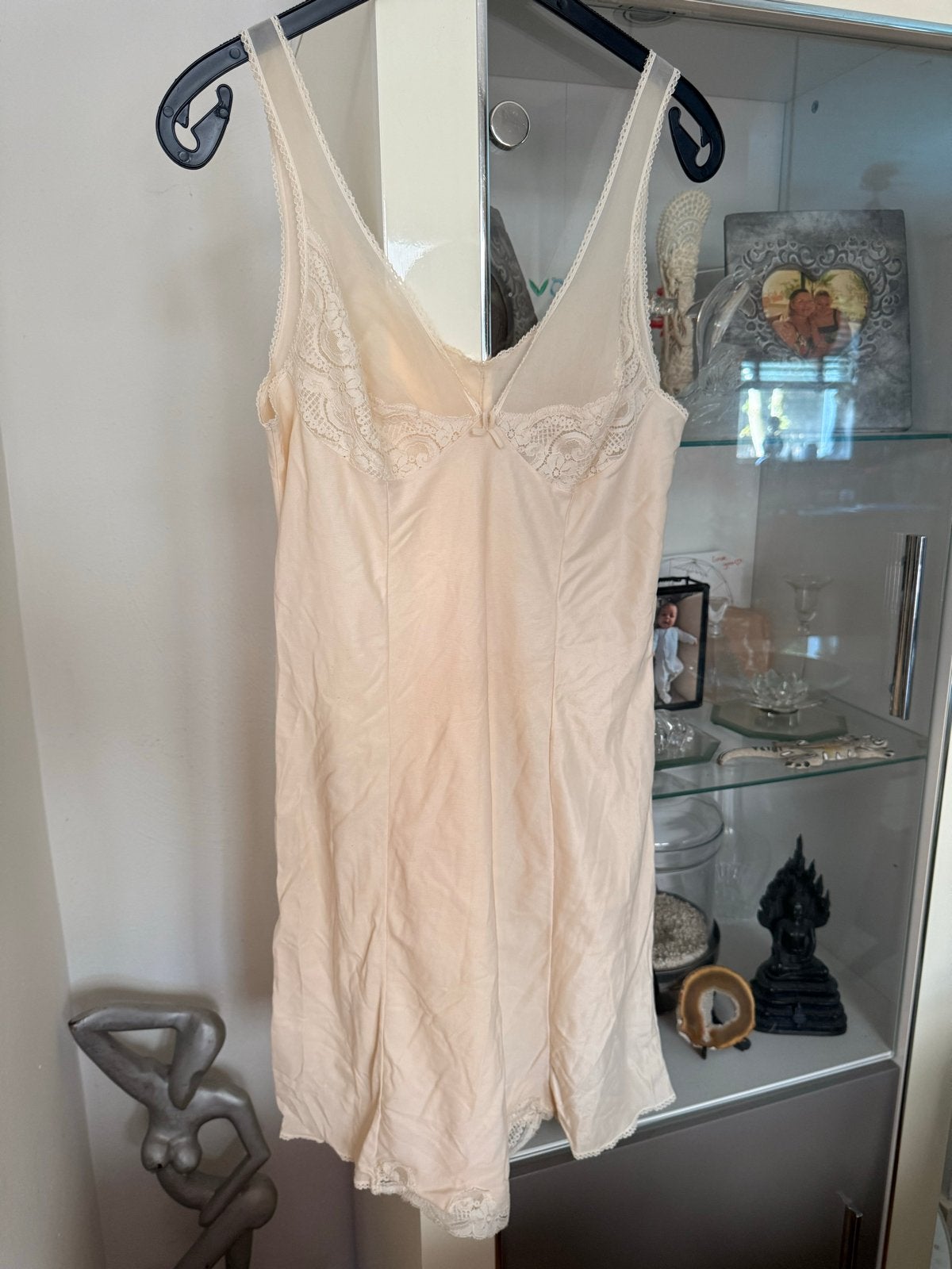 Vintage crèmekleurige onderjurk met kant maat m, Ophalen of Verzenden, Beige, Nachtkleding
