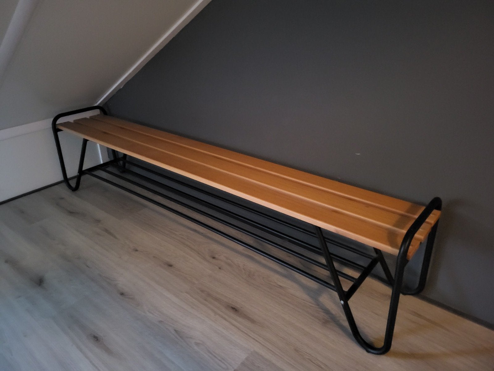 LET OP ?? vintage gym zaal bank, Minder dan 50 cm, 125 cm of meer, Vintage gym bankje, Ophalen of Verzenden