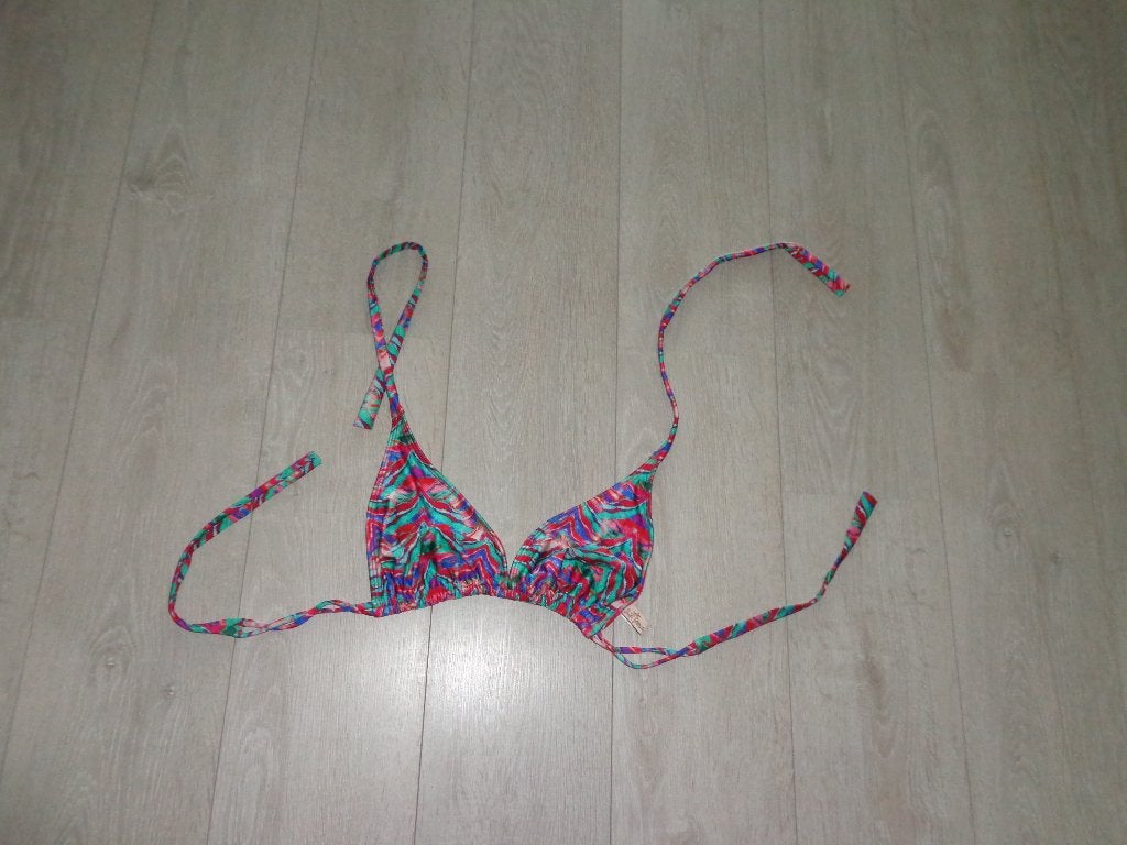 diverse bikinitops van Luli Fama en Calvin Klein, D cup, Kleding | Dames, Ophalen of Verzenden, Zo goed als nieuw, Overige kleuren