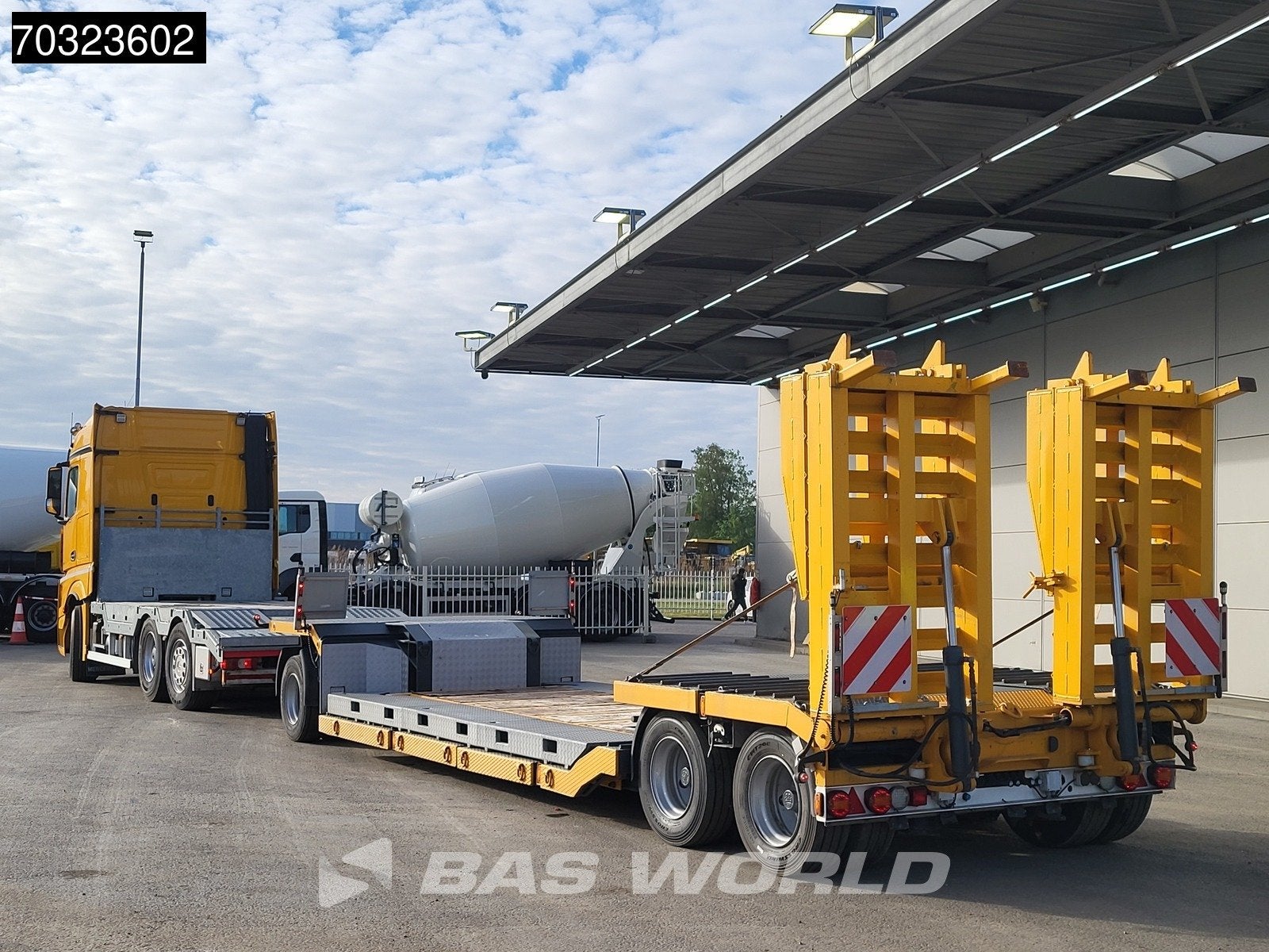 Mercedes Actros Actros 2563 6X2 Machine transporter combi HF, Automaat, Stof, Euro 6, Bedrijf