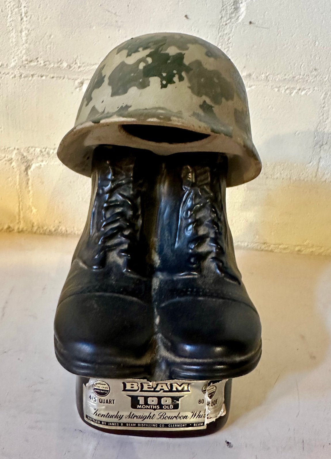 Jim Beam ‘75 Legerhelm & Boots Decanter –Vietnam, Verzenden, Landmacht, Amerika