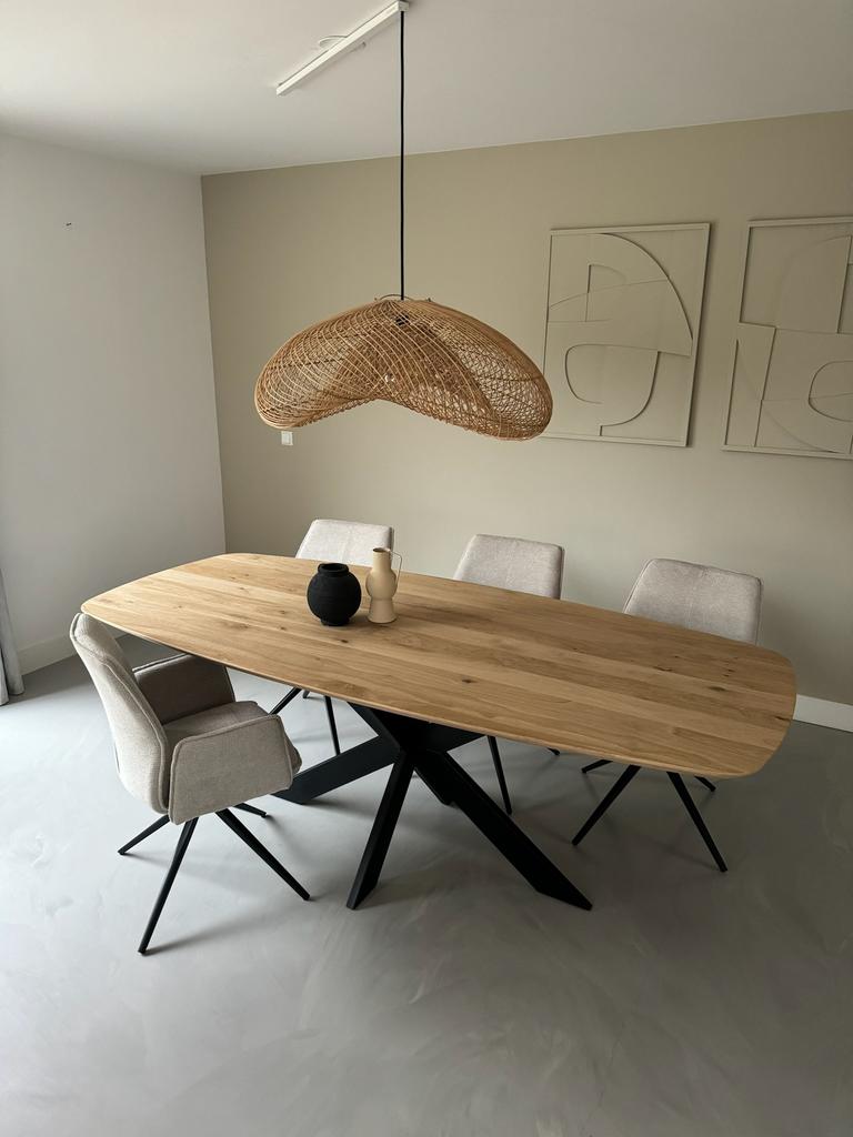 Eiken eettafel deens ovaal naturel met middenpoot staal, Huis en Inrichting, Tafels | Eettafels, 200 cm of meer, Zo goed als nieuw