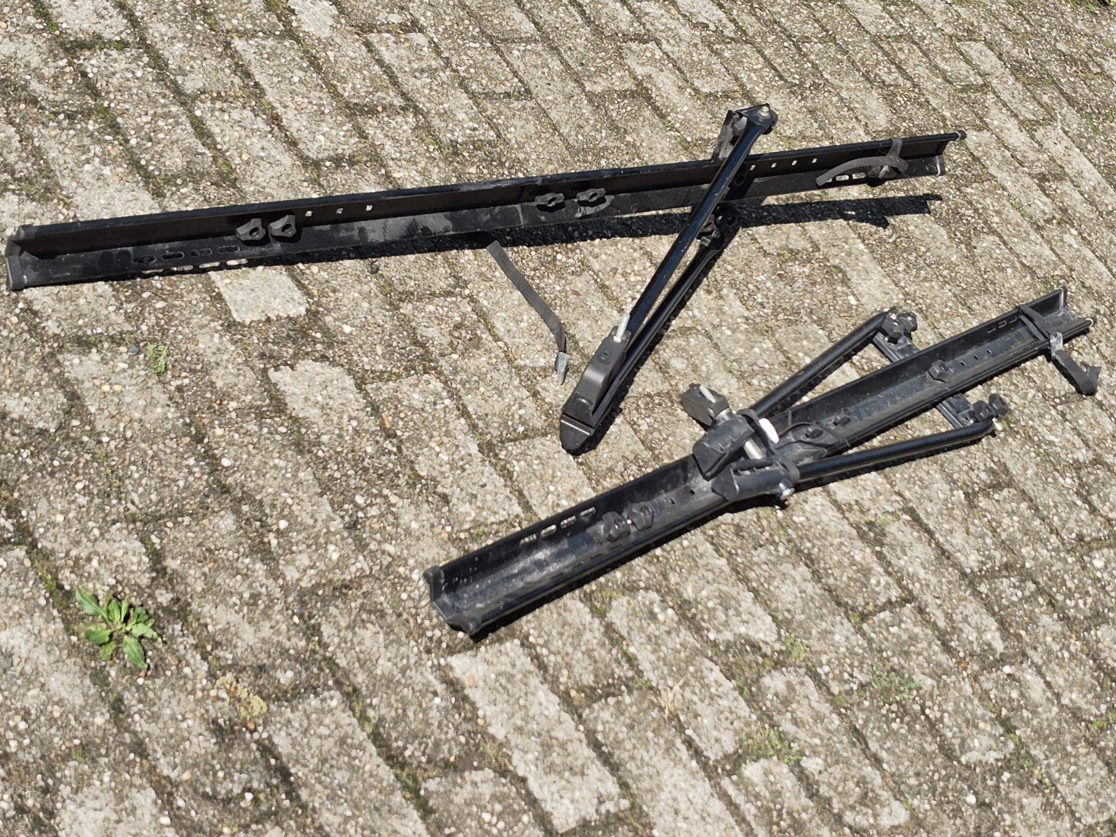 Fietsendragers voor dakdragers (max. 34mm breedte), Auto diversen, Fietsendragers, Ophalen, 2 fietsen, Gebruikt, Dakdrager
