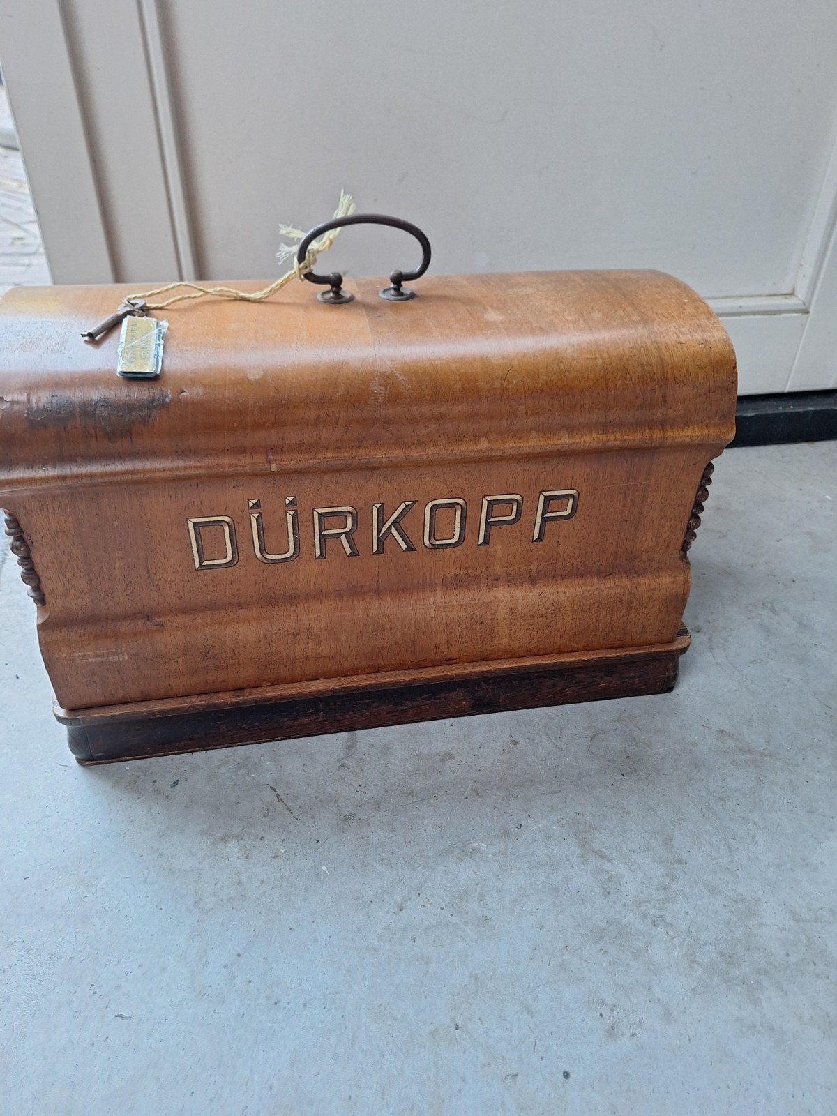 Dürkopp naaimachine, Ophalen