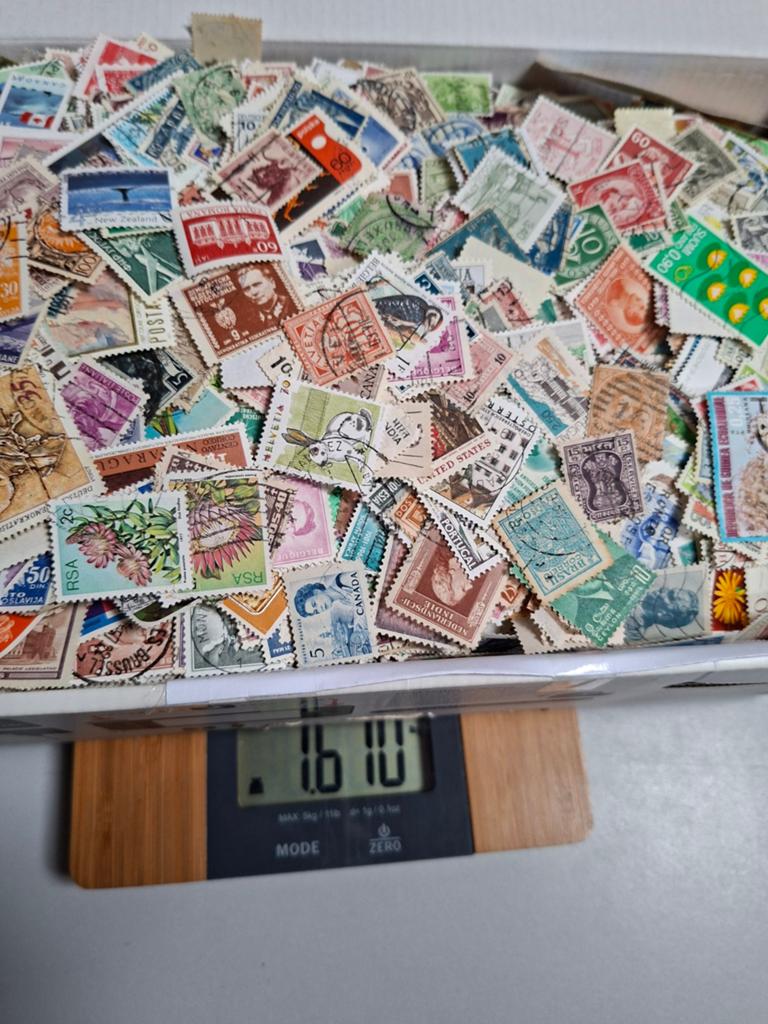 Partij 1,50 kilo buitenlandse zegels, Postzegels en Munten, Ophalen of Verzenden, Buitenland