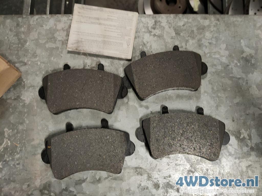 Nissan Interstar Remblokkenset Vooras 4106000QAD, -, -, Nieuw, Ophalen of Verzenden