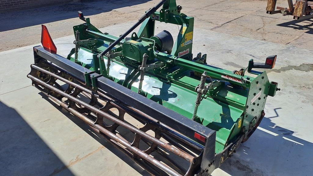 terranova 280C frees, Overige, Grondbewerking