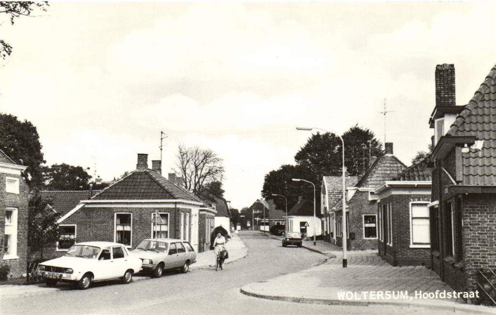 Woltersum, Hoofdstraat - auto - ongelopen, Verzamelen, Ansichtkaarten | Nederland, Ongelopen, Noord-Brabant, Voor 1920, Verzenden