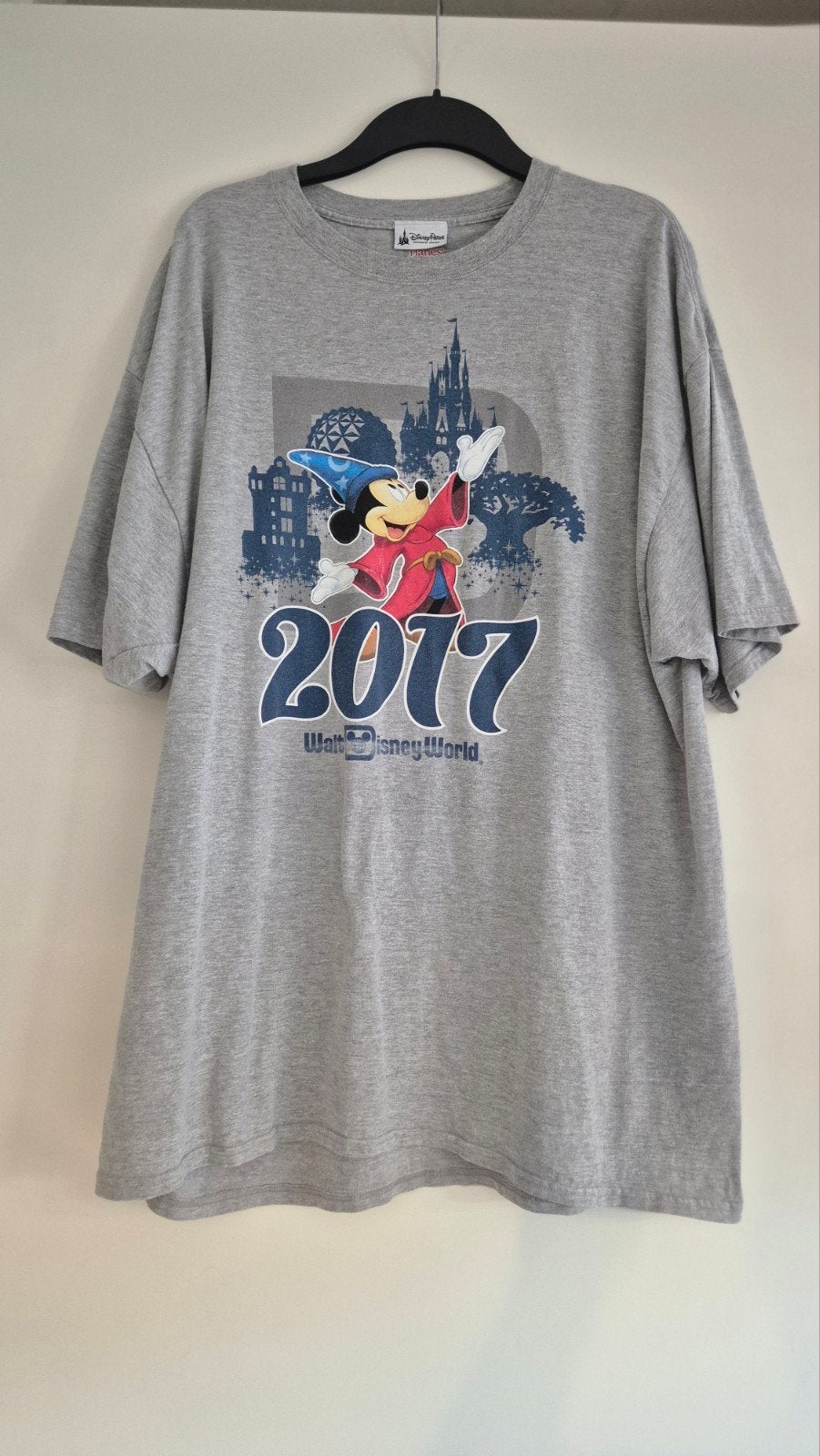 Disney Parks 2017 Mickey Mouse T-shirt - Exclusief & Gewild, Overige maten, Ophalen of Verzenden, Zo goed als nieuw, Hanes