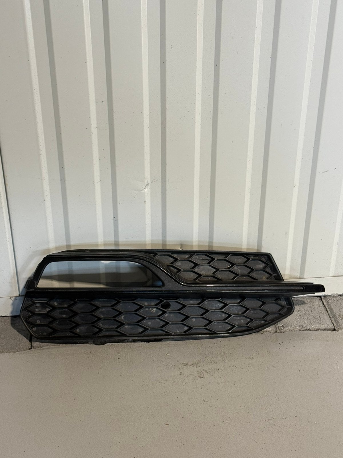 Audi A3 8V Rechter Voorbumper Grille Origineel, Ophalen of Verzenden, Gebruikt, Audi