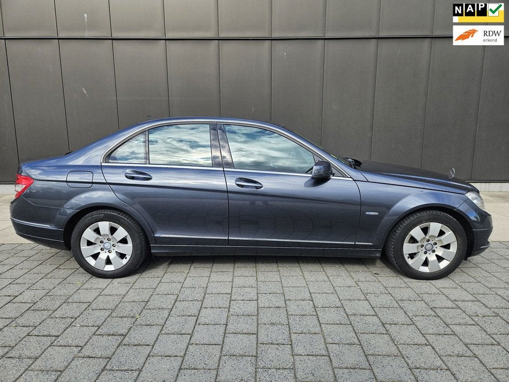 Mercedes-Benz C-klasse 180 / KETTING + WATERPOMP VERNIEUWD!, 1385 kg, Euro 5, Zwart, 1796 cc